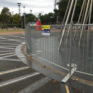 crowd control barrier