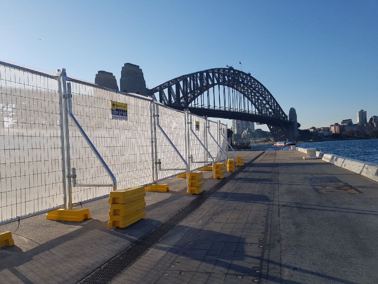 Temporary Fence Bracing